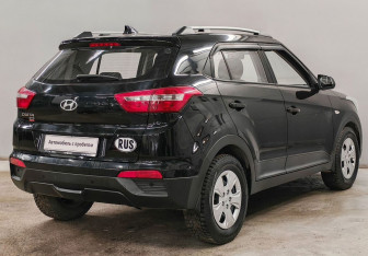 Подержанный автомобиль Hyundai Creta 2019 года (5 фото)