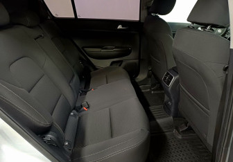 Подержанный автомобиль Kia Sportage 2016 года (27 фото)