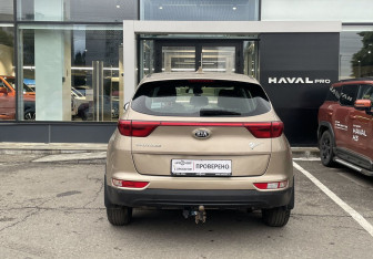 Подержанный автомобиль Kia Sportage 2018 года (6 фото)