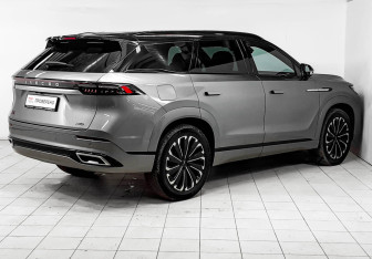 Подержанный автомобиль Jaecoo J8 2024 года (4 фото)