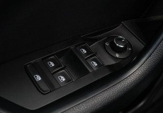 Подержанный автомобиль Skoda Superb Liftback 2024 года (26 фото)