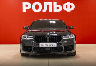 Подержанный автомобиль BMW M5 Sedan 2020 года (5 фото)