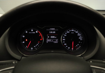 Подержанный автомобиль Audi A3 Sedan 2014 года (8 фото)