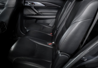 Подержанный автомобиль Mazda CX-9 2018 года (2 фото)