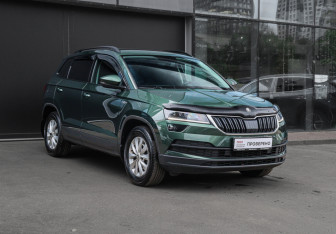 Подержанный автомобиль Skoda Karoq 2021 года (3 фото)