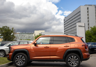 Подержанный автомобиль Haval H7 2025 года (6 фото)