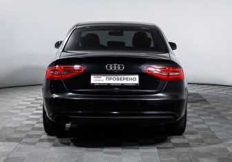 Подержанный автомобиль Audi A4 Sedan 2013 года (6 фото)