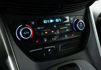 Подержанный автомобиль Ford Kuga 2019 года (9 фото)