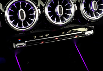 Подержанный автомобиль Mercedes-Benz GLB 2021 года (27 фото)