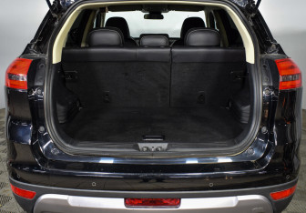 Подержанный автомобиль Geely Atlas 2019 года (11 фото)