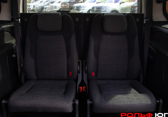 Подержанный автомобиль Ford Galaxy 2012 года (19 фото)