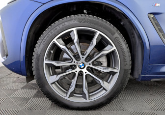 Подержанный автомобиль BMW X3 2022 года (18 фото)