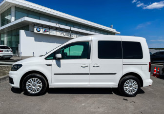 Подержанный автомобиль Volkswagen Caddy Compactvan 2020 года (8 фото)