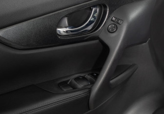 Подержанный автомобиль Nissan X-Trail 2016 года (17 фото)