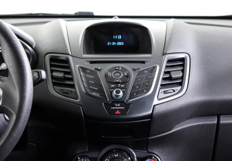 Подержанный автомобиль Ford Fiesta Hatchback 2018 года (14 фото)