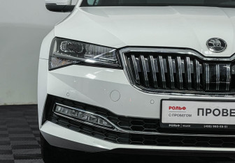 Подержанный автомобиль Skoda Superb Liftback 2024 года (20 фото)