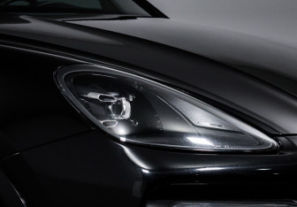 Подержанный автомобиль Porsche Cayenne 2020 года (16 фото)