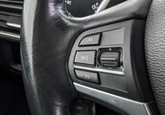 Подержанный автомобиль BMW X6 2016 года (29 фото)