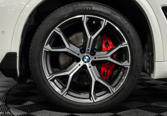 Подержанный автомобиль BMW X5 2021 года (8 фото)