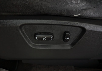 Подержанный автомобиль Opel Antara 2014 года (20 фото)