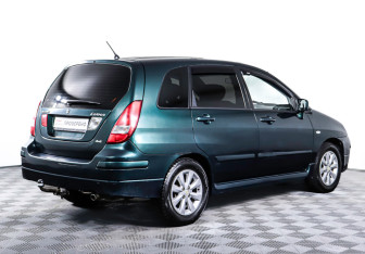 Подержанный автомобиль Suzuki Liana Wagon 2004 года (5 фото)