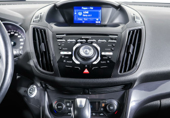 Подержанный автомобиль Ford Kuga 2013 года (14 фото)