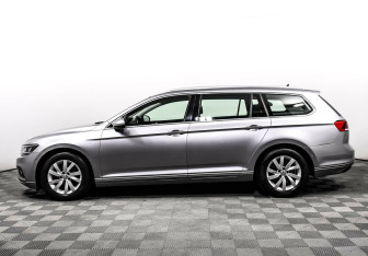 Подержанный автомобиль Volkswagen Passat Wagon 2019 года (3 фото)