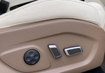 Подержанный автомобиль Voyah Free 2023 года (26 фото)