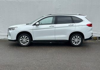 Подержанный автомобиль Haval M6 2023 года (8 фото)