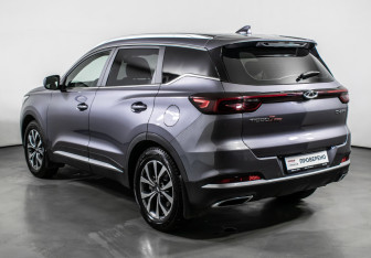 Подержанный автомобиль Chery Tiggo 7 Pro 2022 года (7 фото)