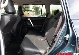 Подержанный автомобиль Toyota Land Cruiser Prado 2018 года (8 фото)