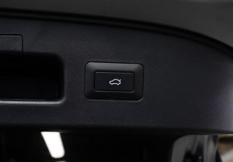 Подержанный автомобиль Omoda C7 2025 года (22 фото)