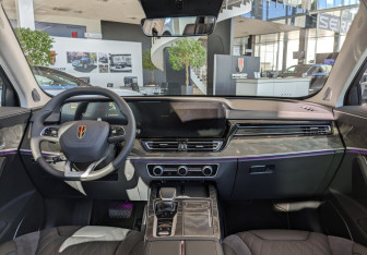 Новый Hongqi HS5 2024 (10 фото)