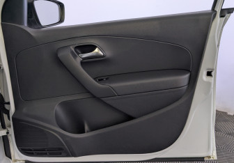 Подержанный автомобиль Volkswagen Polo Sedan 2019 года (25 фото)