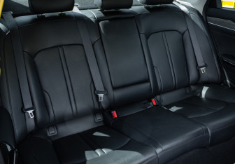 Подержанный автомобиль Kia K5 2021 года (10 фото)