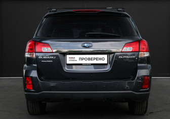 Подержанный автомобиль Subaru Outback Wagon 2011 года (5 фото)