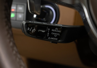 Подержанный автомобиль Porsche Cayenne 2021 года (21 фото)