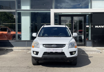 Подержанный автомобиль Kia Sportage 2010 года (2 фото)