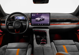 Подержанный автомобиль Zeekr 001 2023 года (8 фото)