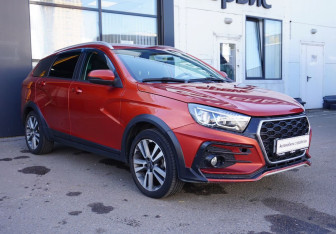 Подержанный автомобиль LADA (ВАЗ) Vesta Wagon 2017 года (3 фото)