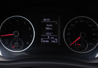 Подержанный автомобиль Volkswagen Tiguan 2010 года (12 фото)