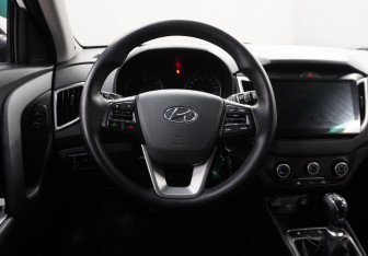 Подержанный автомобиль Hyundai Creta 2020 года (13 фото)