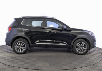 Подержанный автомобиль Chery Tiggo 4 2023 года (4 фото)