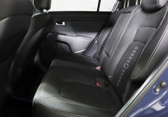 Подержанный автомобиль Kia Sportage 2012 года (10 фото)