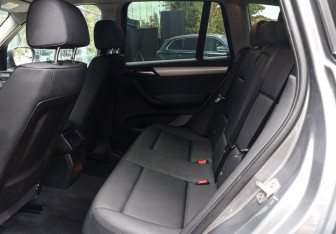 Подержанный автомобиль BMW X3 2013 года (10 фото)