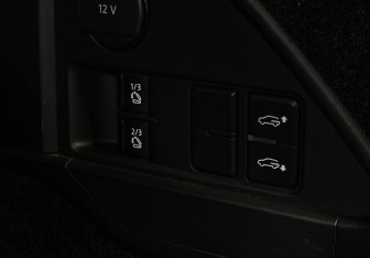 Подержанный автомобиль Volkswagen Touareg 2017 года (15 фото)