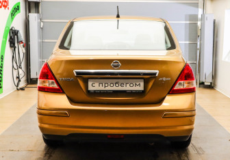 Подержанный автомобиль Nissan Tiida Sedan 2008 года (5 фото)