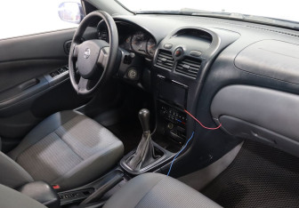 Подержанный автомобиль Nissan Almera Classic 2007 года (9 фото)