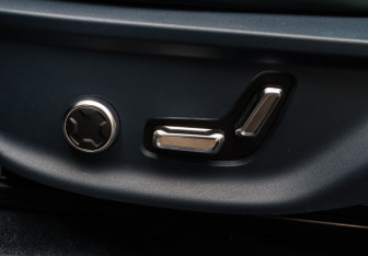 Подержанный автомобиль Zeekr X 2023 года (15 фото)