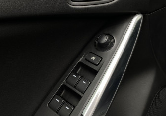 Подержанный автомобиль Mazda 6 Sedan 2015 года (18 фото)